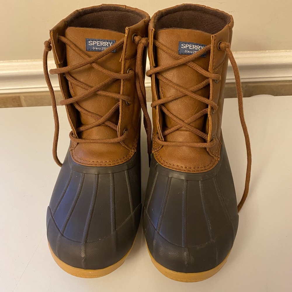 Boys Sperry duck boots Size 6